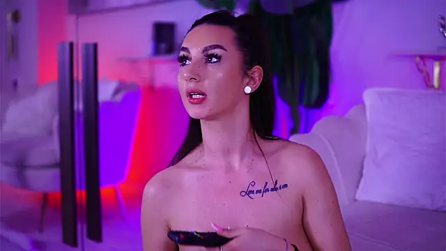 Онлайн чат XXX SecretSienna