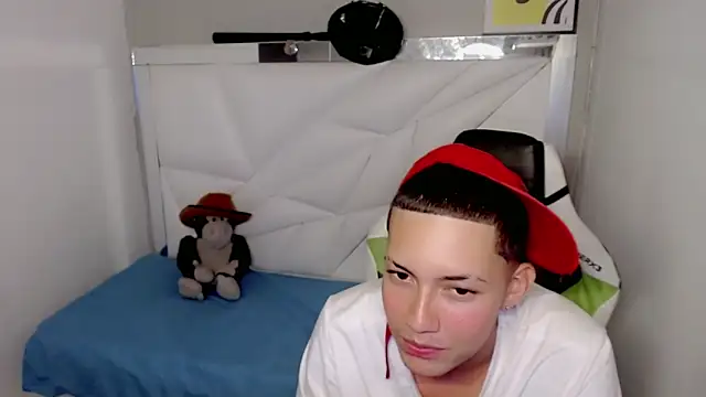 Street_poemm_'s Live XXX Chat