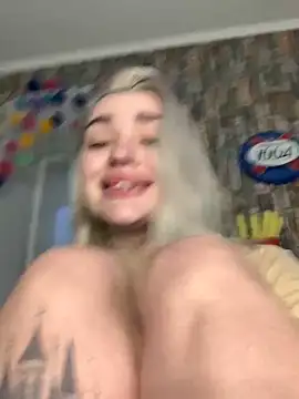 Sextazy's Live XXX Chat