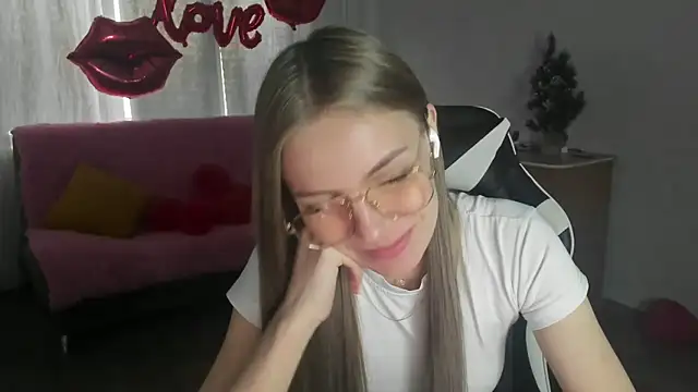 HitGyrl: онлайн-секс-чат