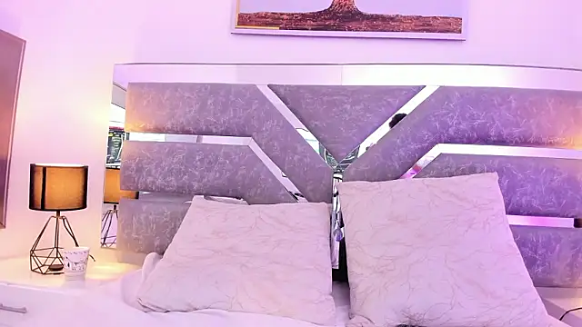 Chat XXX ao vivo de Little-Anny