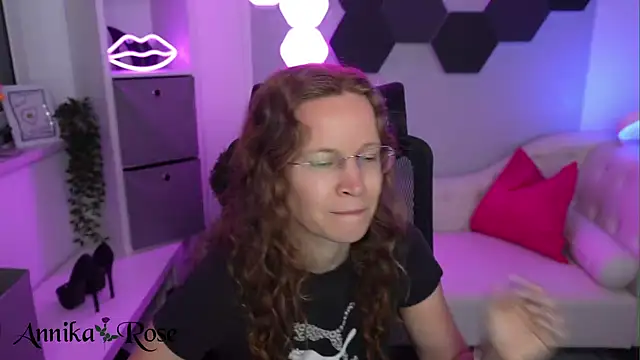 AnnikaRose's Live XXX Chat