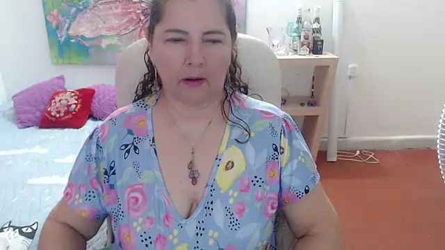 Chatroom XXX en direct de leonela_69