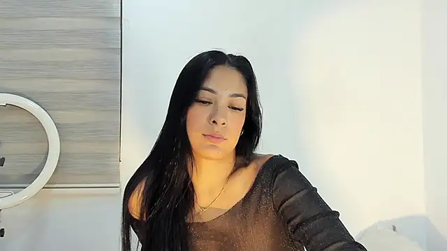 bella_hadid1_ 即時 XXX 聊天