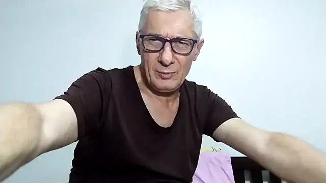 BIGUNCUTHARDCOCKn Webbikameraesitys