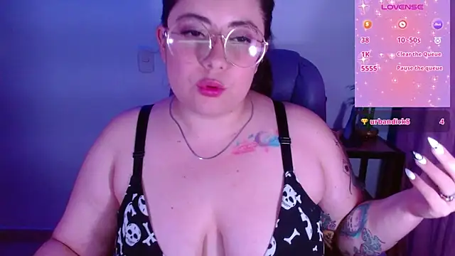 Azamy-12n Live XXX chat