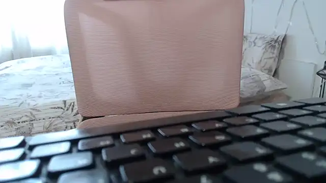 แชท XXX สดของ LasolitaAuri