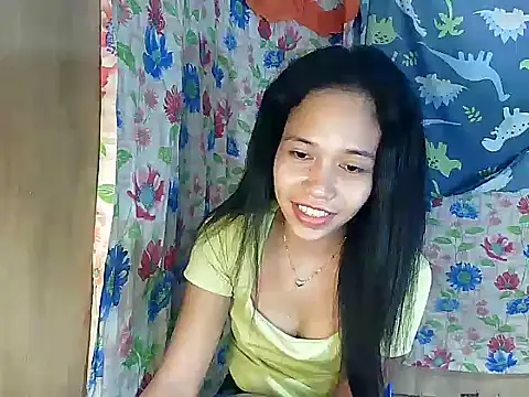 PinaySkinnyGirl's Live XXX Chat