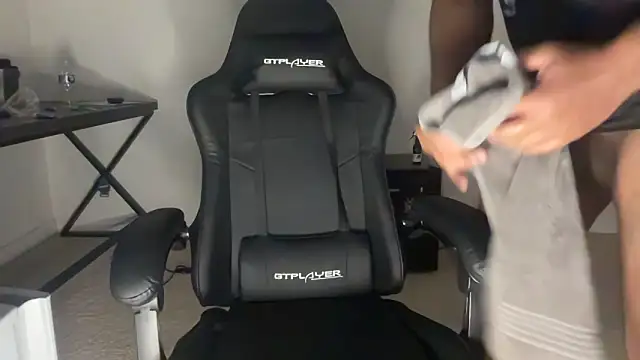 Bbcfun44 Adlı Modelin Canlı XXX Sohbeti