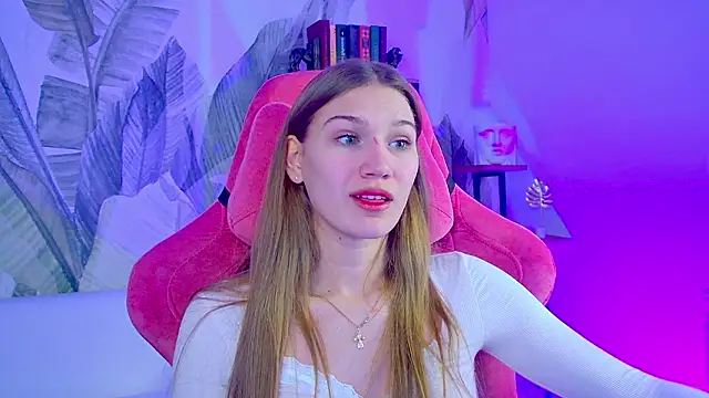 Sweet_Emilya élő XXX-chatje