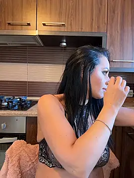 Živý XXX chat Hotmomcheckk_