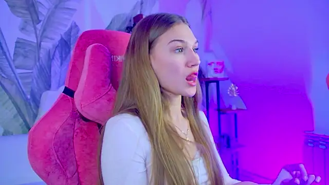 Chat +18 de Sweet_Emilya ao vivo