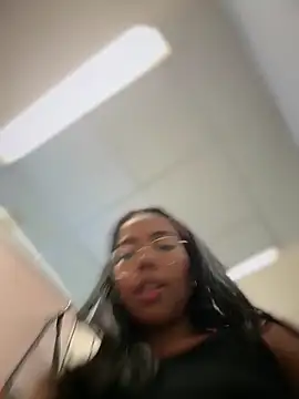 SheenaBrooke 现场XXX聊天