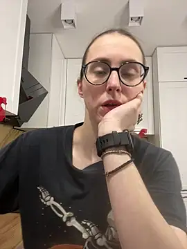 แชท XXX สดของ MartiniiSelenna