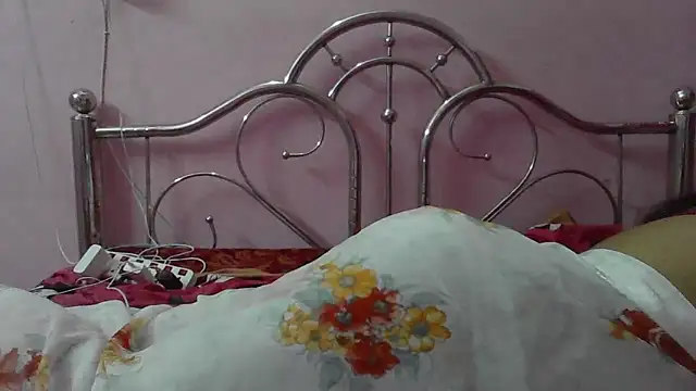 cute_lailaa Adlı Modelin Canlı XXX Sohbeti