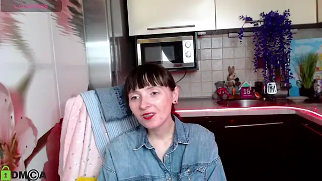 TayanaJons Chat XXX in diretta