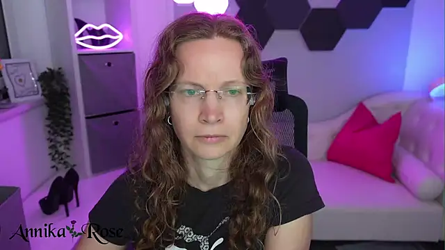 AnnikaRose's Live XXX Chat