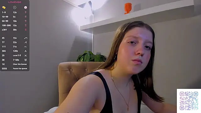 در دشة Casandra_Joness الجنسية المباشرة