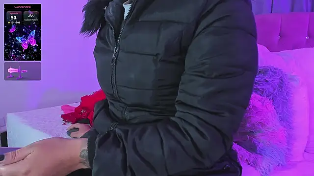 Nayla-Mouna 网络视讯表演