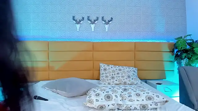 KamileBlake 即時 XXX 聊天