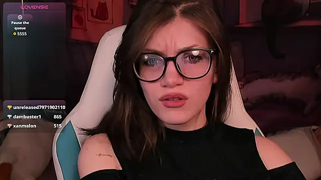 Chat XXX en directo de CathyAdams