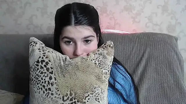 KisaModel's Live XXX Chat