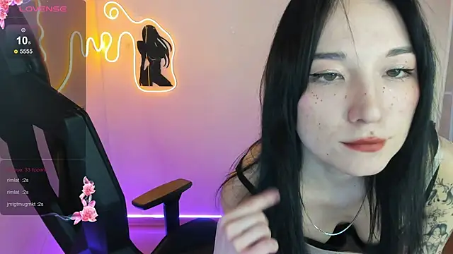 AliceeinWonderlanddd Adlı Modelin Web Kamerası Şovu