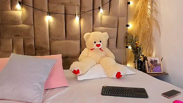 ClaradelMar's Live XXX Chat