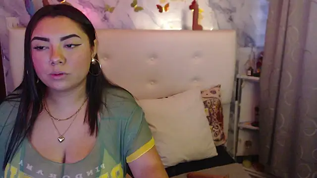 NicolelewllssのライブXXXチャット