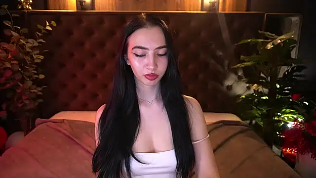 WildKittenX_ 即時 XXX 聊天