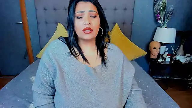 AmyCubes Adlı Modelin Canlı XXX Sohbeti