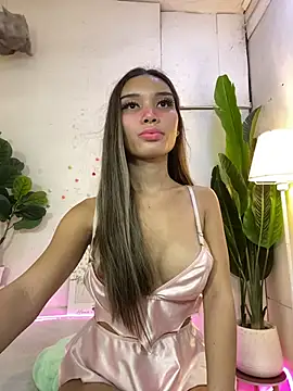 Notaestheticallykylinee live XXX chat