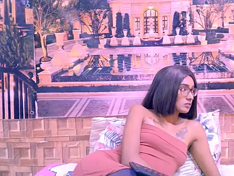 IndianRebel4u2Luv 即時 XXX 聊天