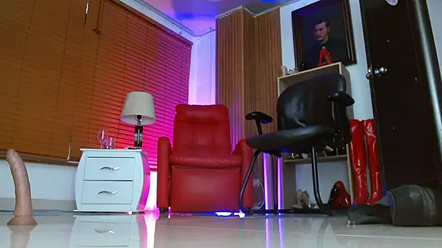 paola_xm: διαδικτυακό σόου στην κάμερα