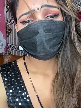 CUTI-NAINA Chat XXX in diretta