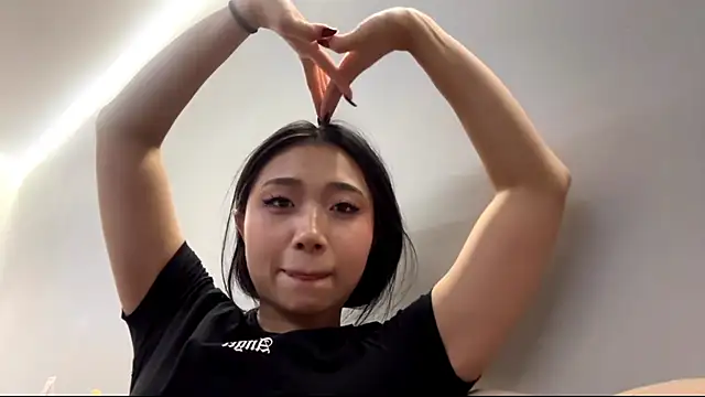 SweetMiaXO Chat XXX in diretta