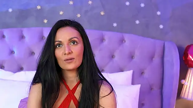 Chatroom XXX en direct de NovaDiamond