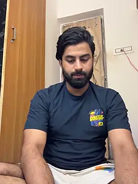 hottestboy03 Adlı Modelin Canlı XXX Sohbeti