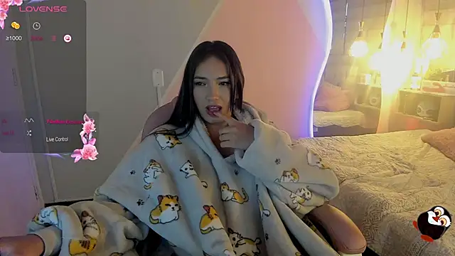 cristal__hot_1 即時 XXX 聊天