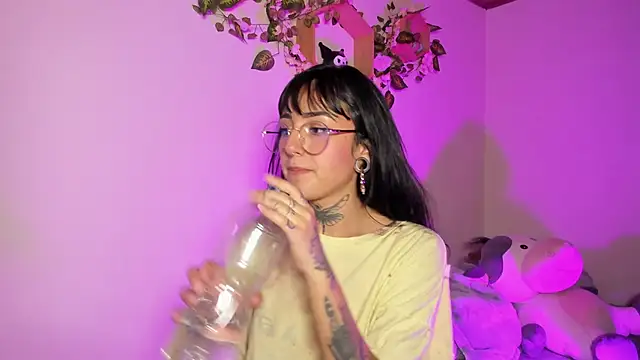 XXX chat uživo modela miku_st