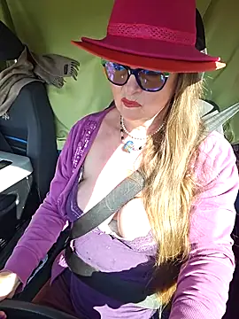 Hot-Muci Live XXX-Chat