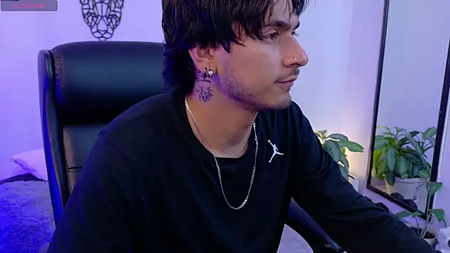 XXX chat uživo modela Elian_savoy