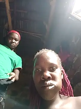 holygrail001 Live XXX-Chat