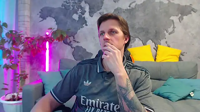 VikingChrisss Adlı Modelin Web Kamerası Şovu