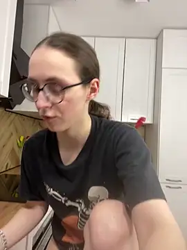 XXX chat uživo modela MartiniiSelenna