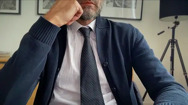 Онлайн чат XXX mecchaude