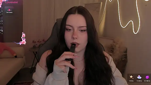 Chat +18 de CoraMiel ao vivo