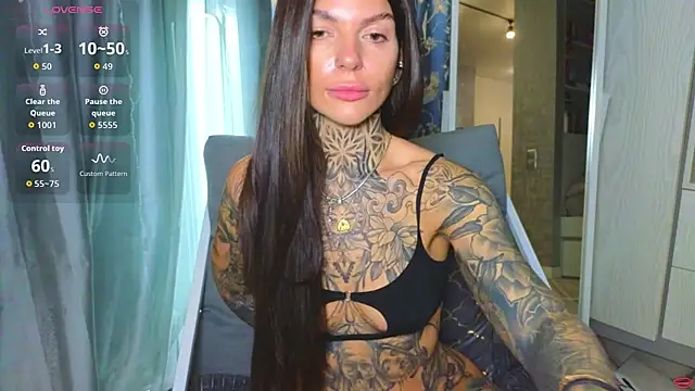 Chat XXX ao vivo de tattooedBabyy