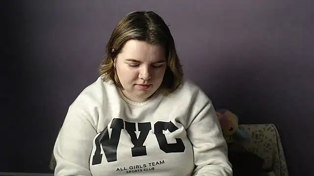 Chat +18 de so_shy ao vivo