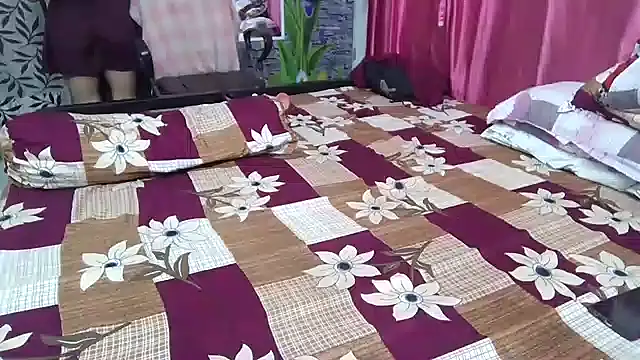 Sexy_Aada Adlı Modelin Canlı XXX Sohbeti